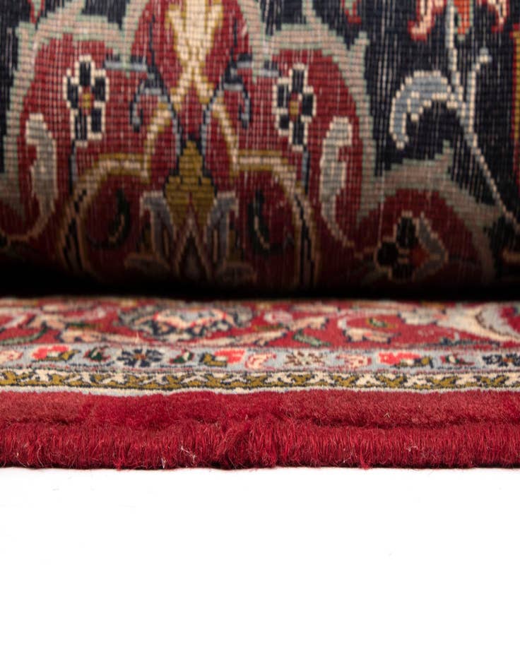 Detail image of  6' 10 x 11' 1 Sarouk Wool Rug
