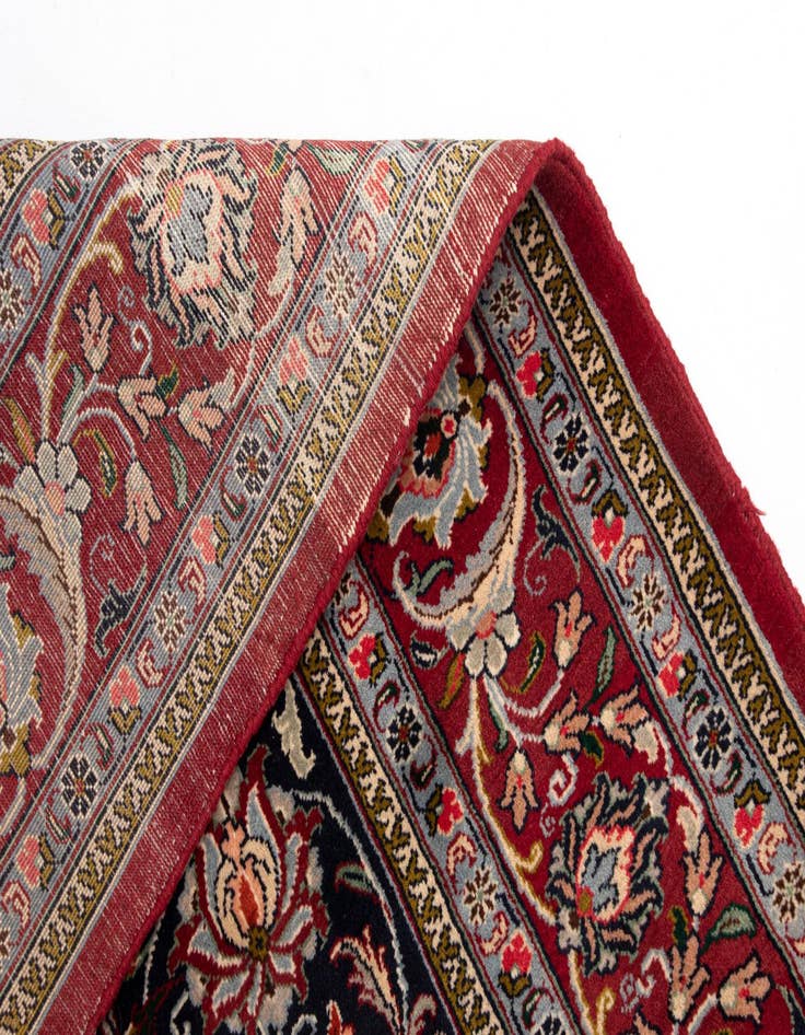 Detail image of  6' 10 x 11' 1 Sarouk Wool Rug