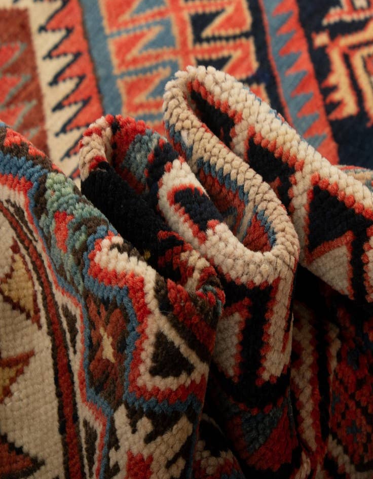 Detail image of  4' 1 x 5' 8 Schirwan Wool Rug
