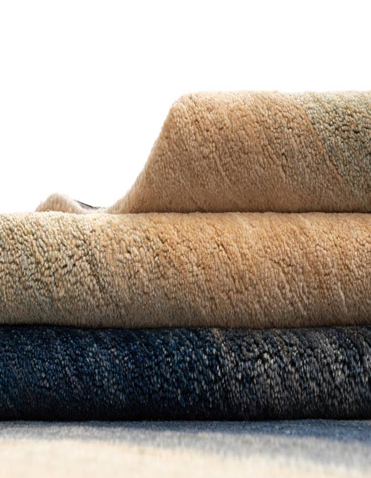 Detail image of  6' 9 x 10' 2 Tabiibaft Wool Rug