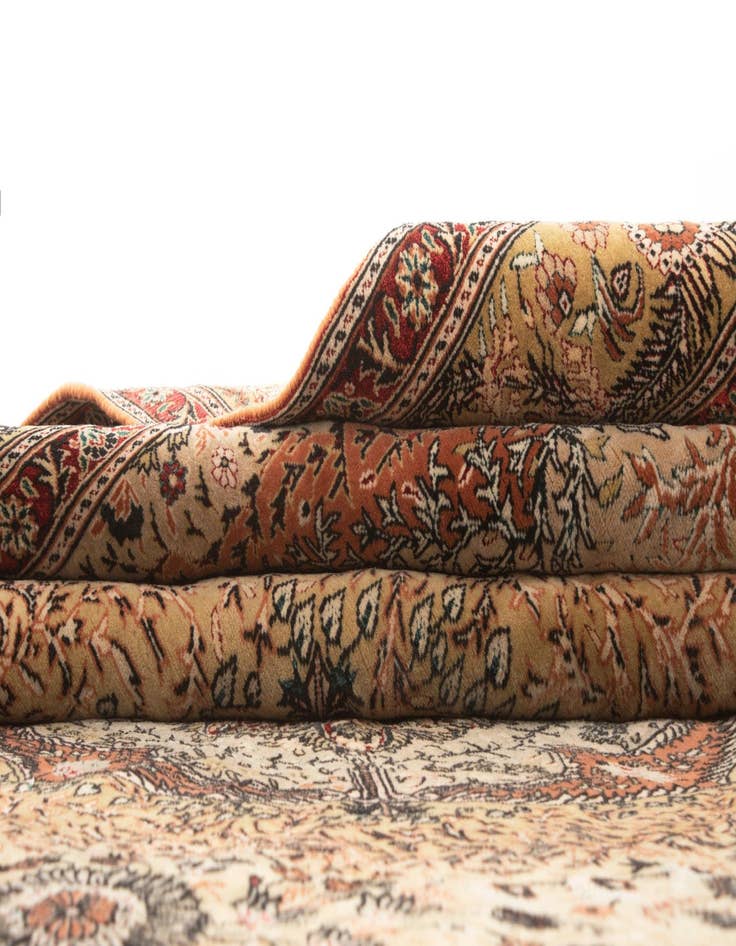 Detail image of  6' 3 x 9' 11 Tabriz Rug