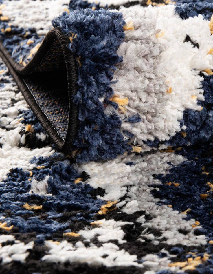 Detail image of  5' 3 x 8' Tagine Rug