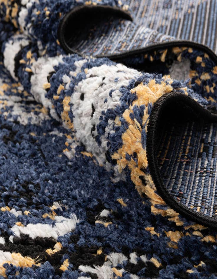 Detail image of  5' 3 x 8' Tagine Rug