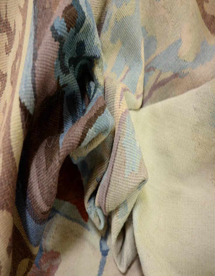 Detail image of  4' 2 x 5' 6 Tapestry Wool Rug