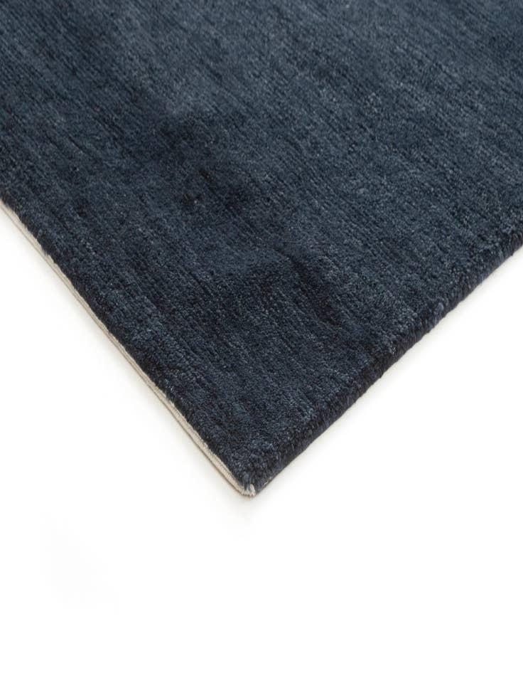 Detail image of  7' 8 x 9' 10 Tibeter Terra Focus Rug
