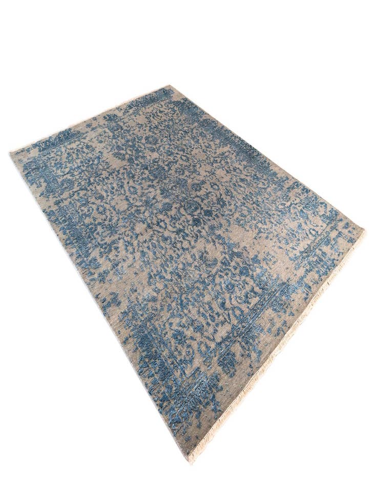 Detail image of  6' 6 x 8' 3 Tulsi Wool Rug