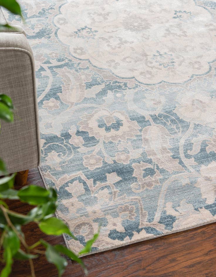 Detail image of  4' x 6' Victoria Rug