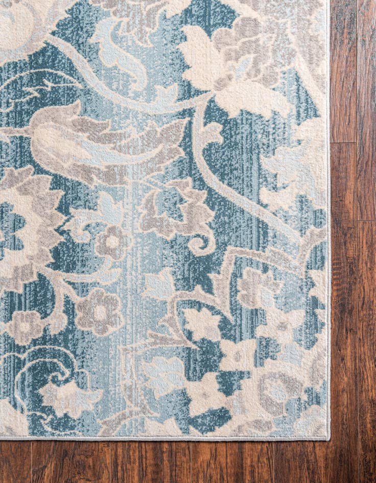 Detail image of  4' x 6' Victoria Rug