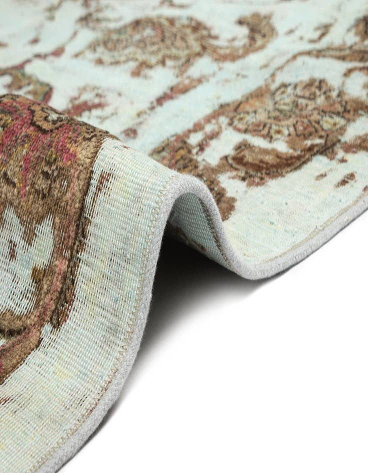 Detail image of  9' 9 x 12' 2 Vintage Royal Rug