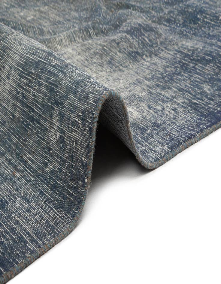 Detail image of  9' 5 x 13' 6 Vintage Royal Rug