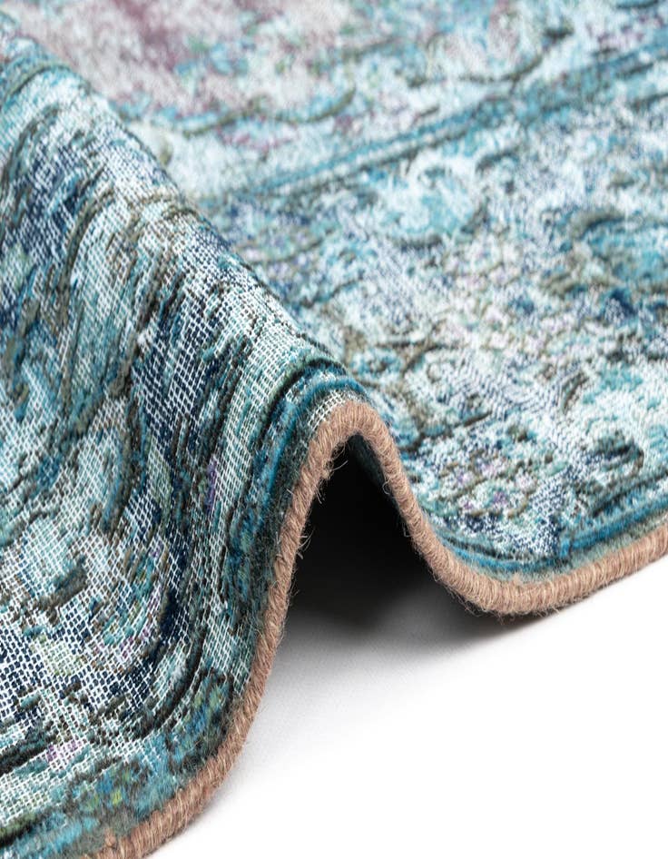 Detail image of  6' 11 x 9' 11 Vintage Royal Wool Rug