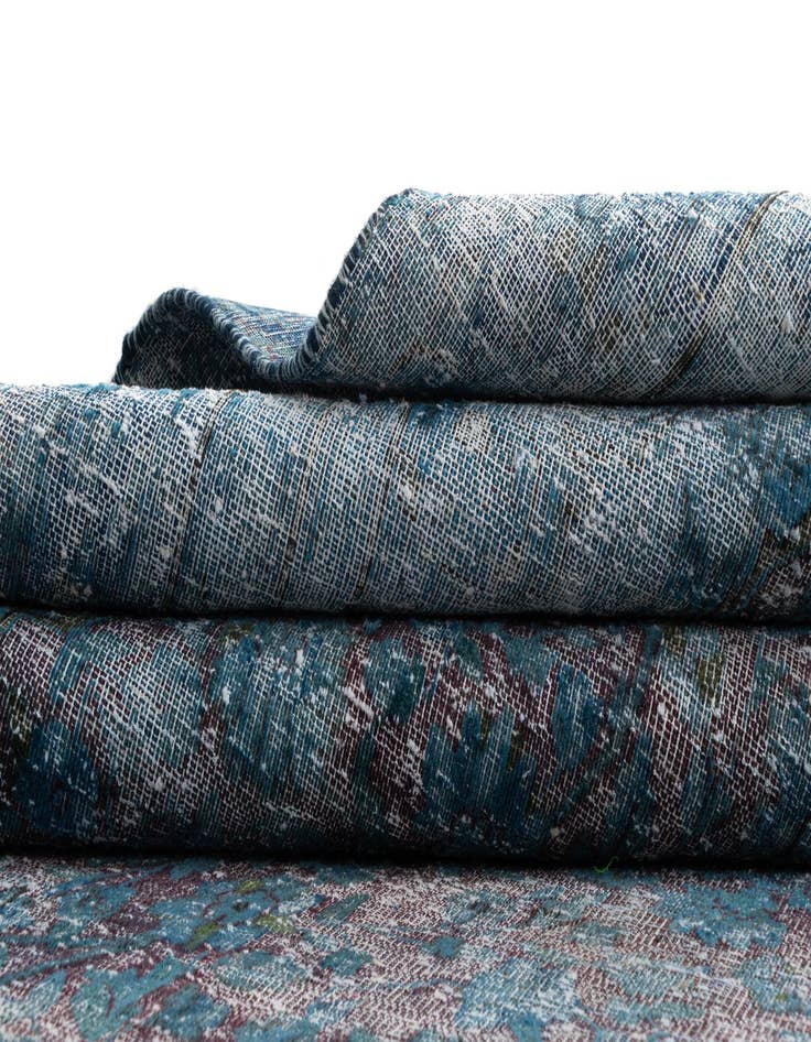 Detail image of  7' 9 x 11' 8 Vintage Royal Wool Rug