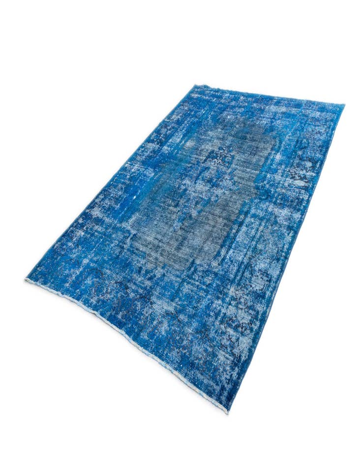 Detail image of  7' x 9' 6 Vintage Royal Wool Rug