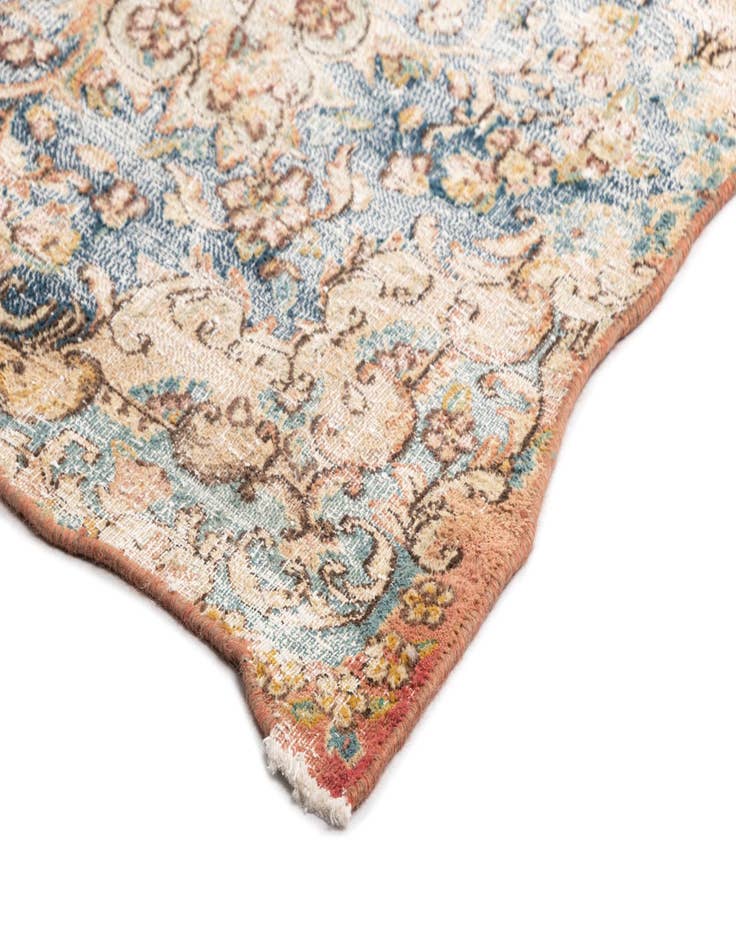 Detail image of  8' 4 x 12' Vintage Royal Wool Rug