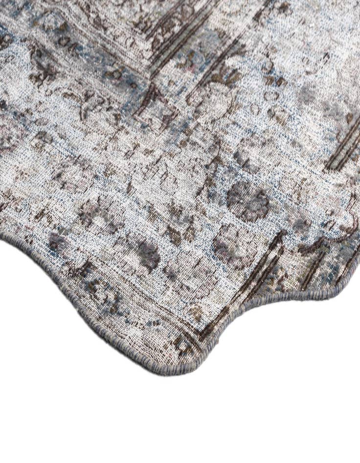 Detail image of  9' 6 x 13' 6 Vintage Royal Wool Rug