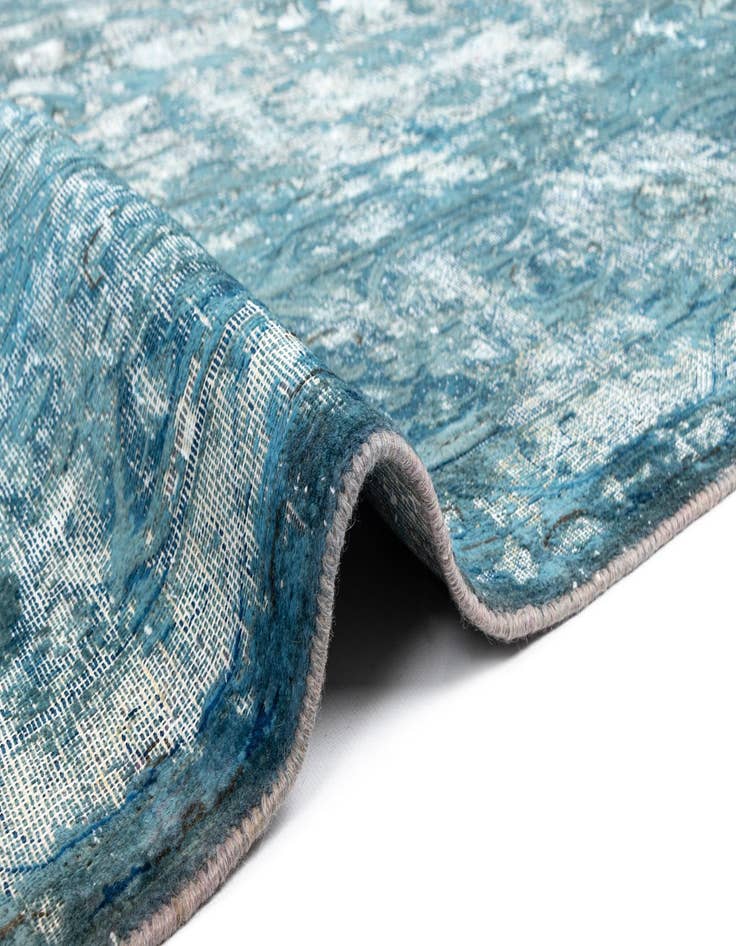 Detail image of  9' 9 x 12' 11 Vintage Royal Wool Rug