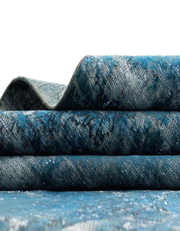 Detail image of  9' 5 x 12' 2 Vintage Royal Wool Rug