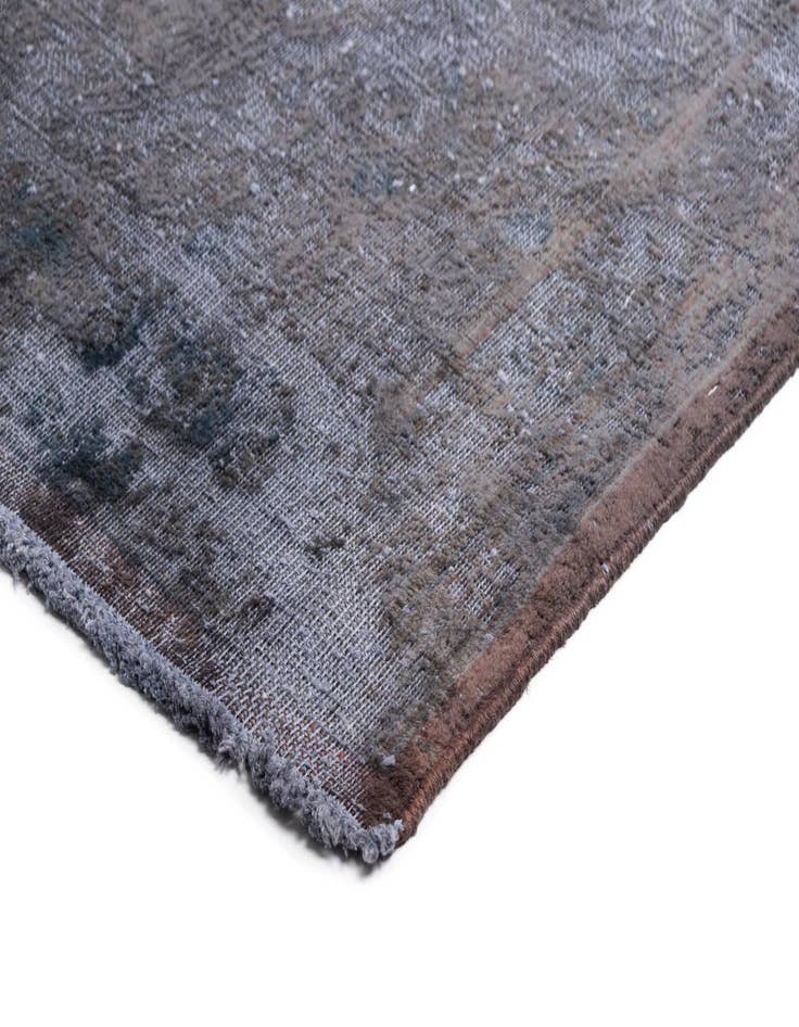 Detail image of  9' 10 x 12' 11 Vintage Royal Wool Rug