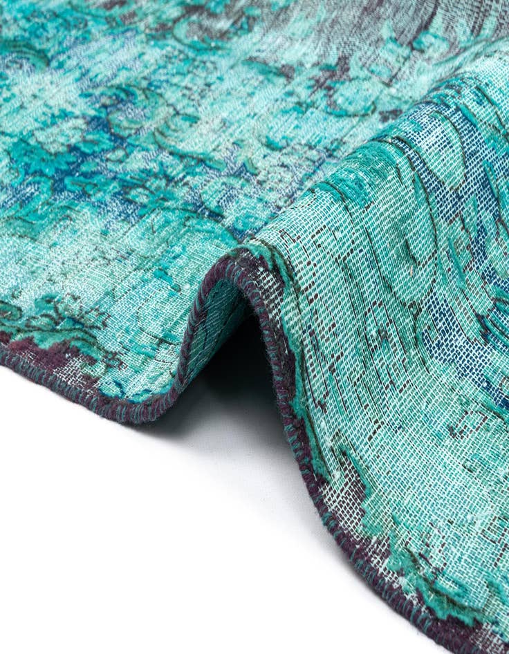 Detail image of  9' 8 x 13' 7 Vintage Royal Wool Rug