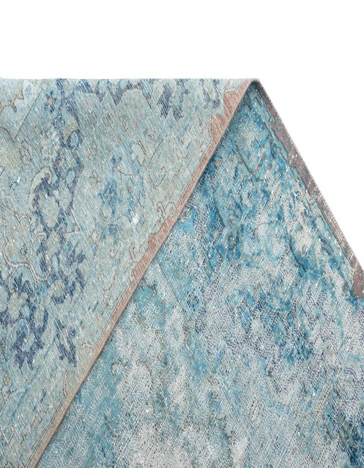 Detail image of  9' 9 x 13' 4 Vintage Royal Wool Rug