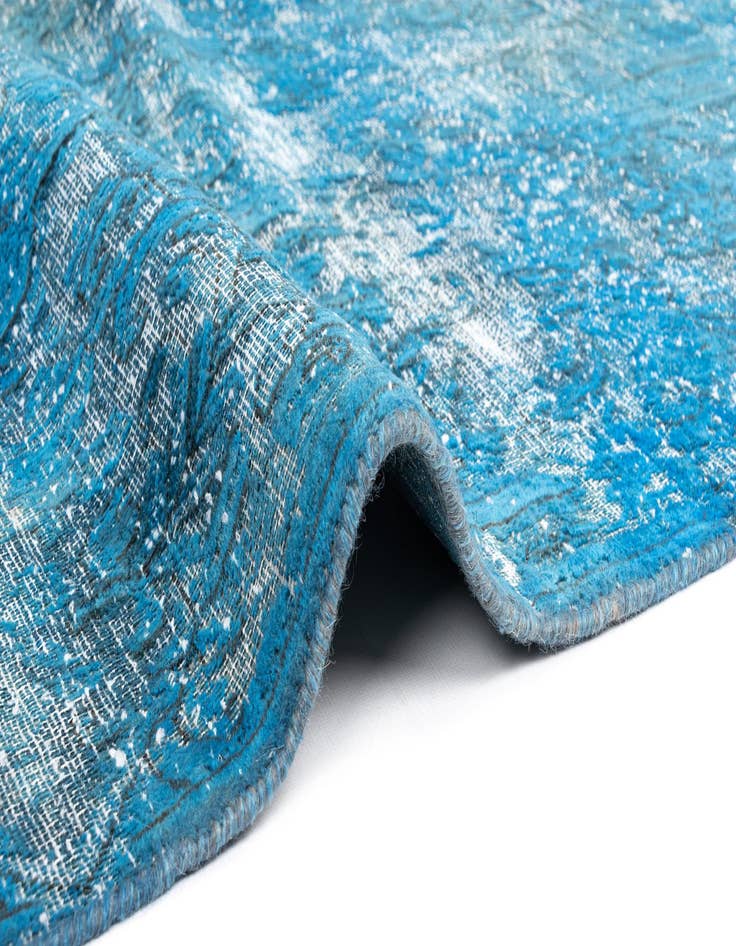 Detail image of  9' 7 x 13' 5 Vintage Royal Wool Rug