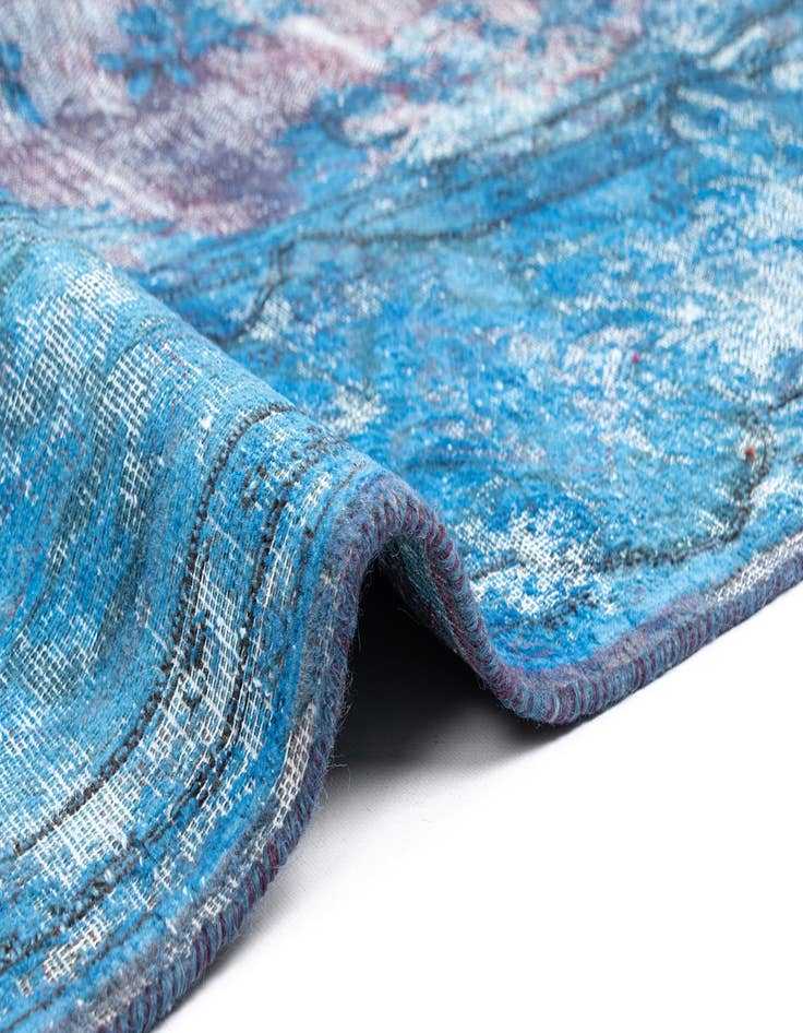 Detail image of  9' 9 x 13' Vintage Royal Wool Rug