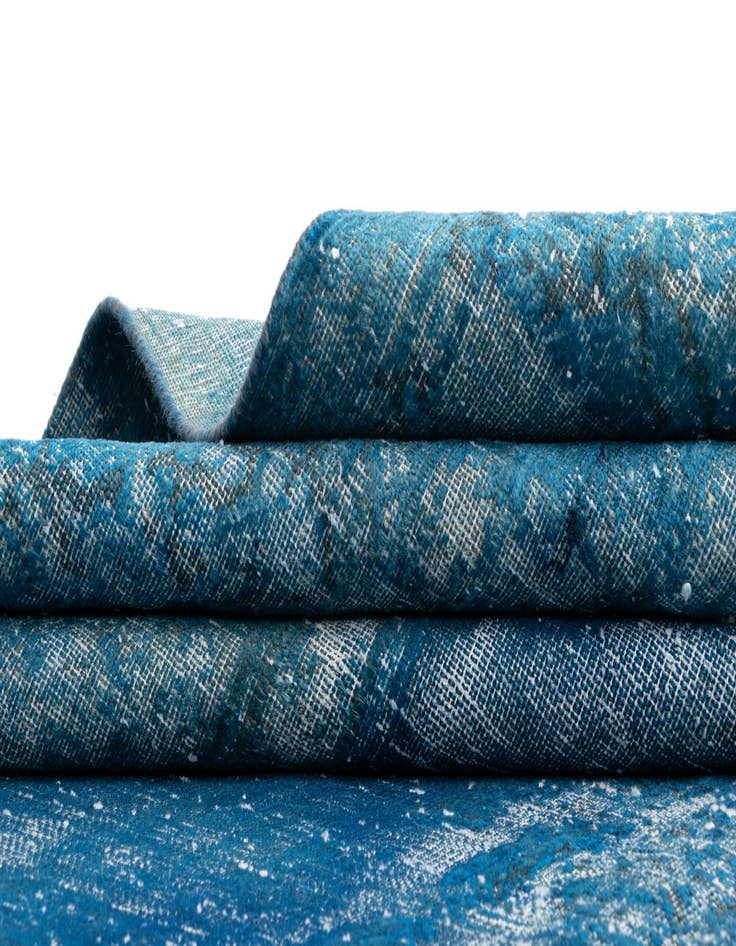 Detail image of  9' 1 x 13' Vintage Royal Wool Rug