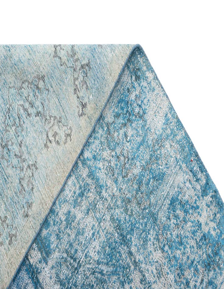 Detail image of  9' 1 x 13' Vintage Royal Wool Rug