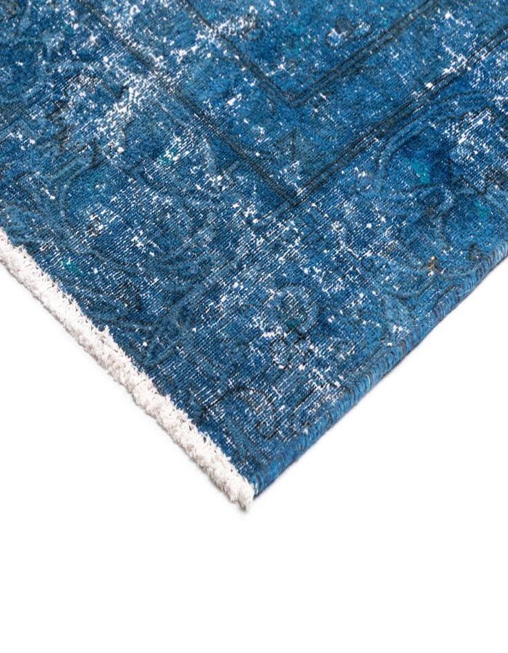 Detail image of  8' 8 x 12' 1 Vintage Royal Wool Rug