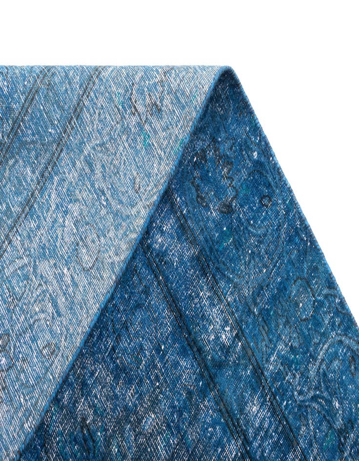 Detail image of  8' 8 x 12' 1 Vintage Royal Wool Rug