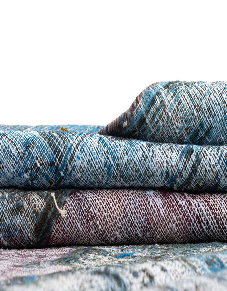 Detail image of  10' 1 x 12' 9 Vintage Royal Wool Rug