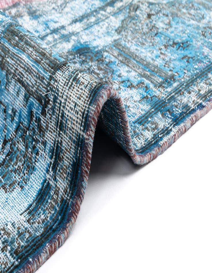 Detail image of  10' 1 x 12' 9 Vintage Royal Wool Rug