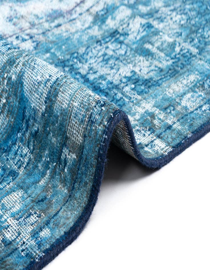 Detail image of  9' 9 x 12' 5 Vintage Royal Wool Rug