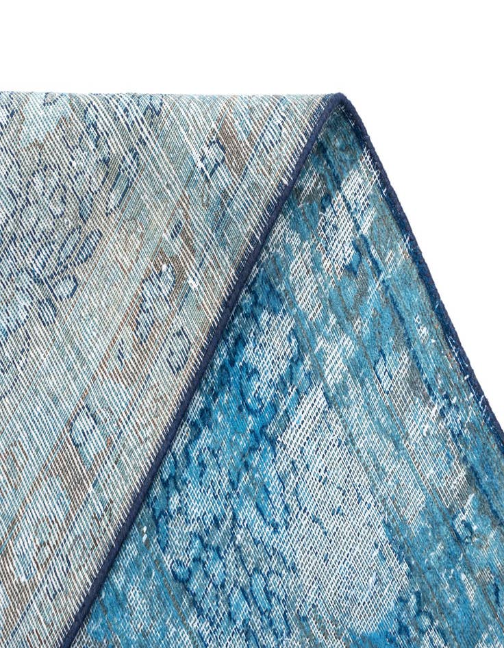 Detail image of  9' 9 x 12' 5 Vintage Royal Wool Rug