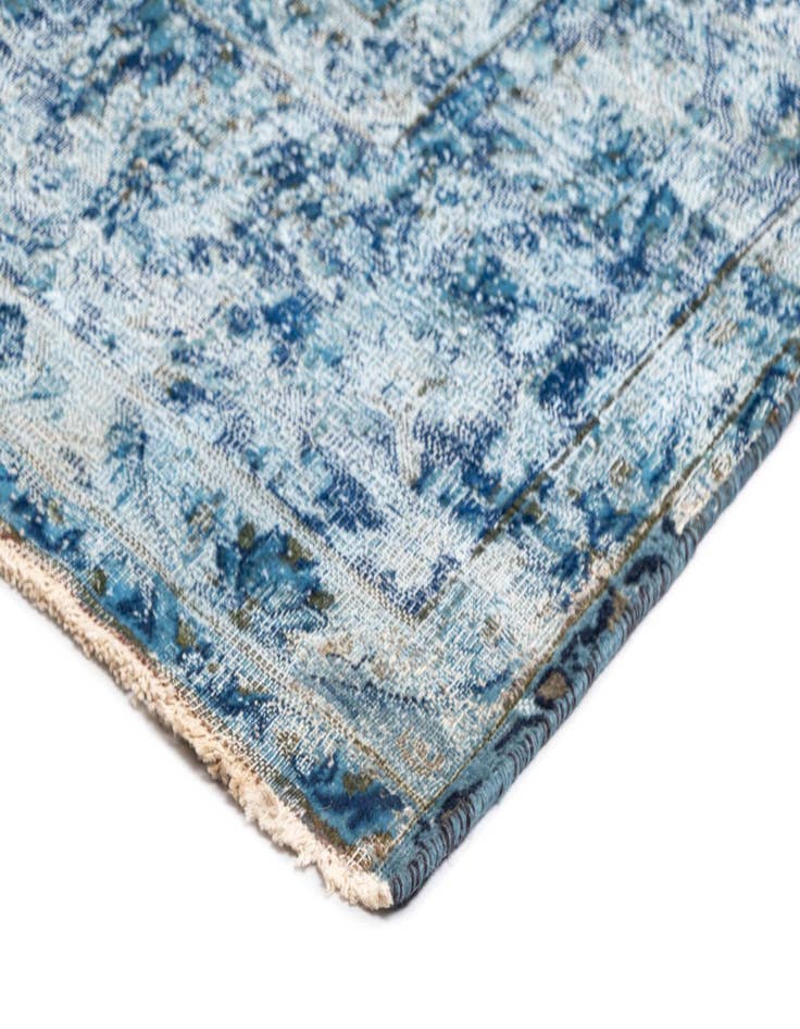 Detail image of  8' 6 x 12' 8 Vintage Royal Wool Rug