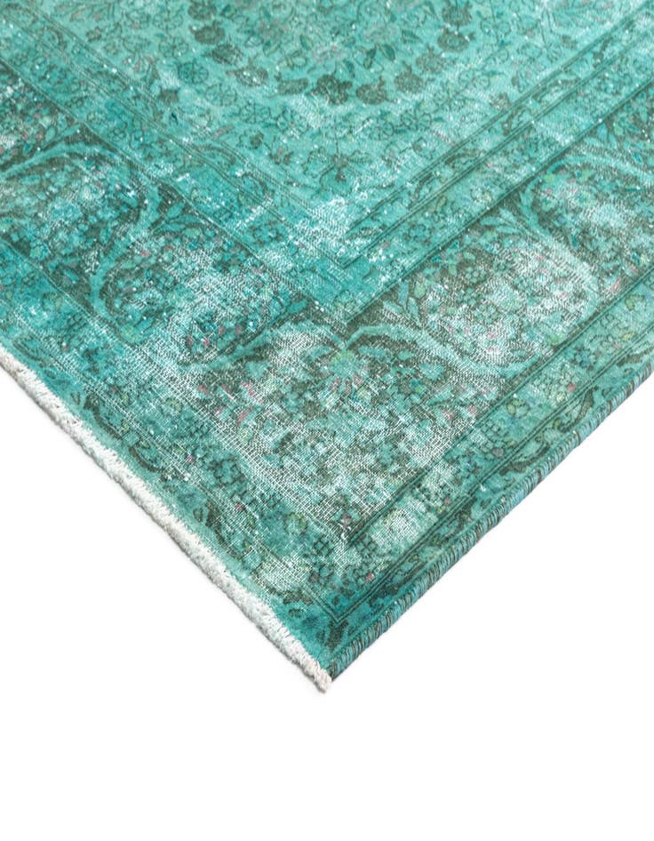 Detail image of  9' 7 x 12' 4 Vintage Royal Wool Rug