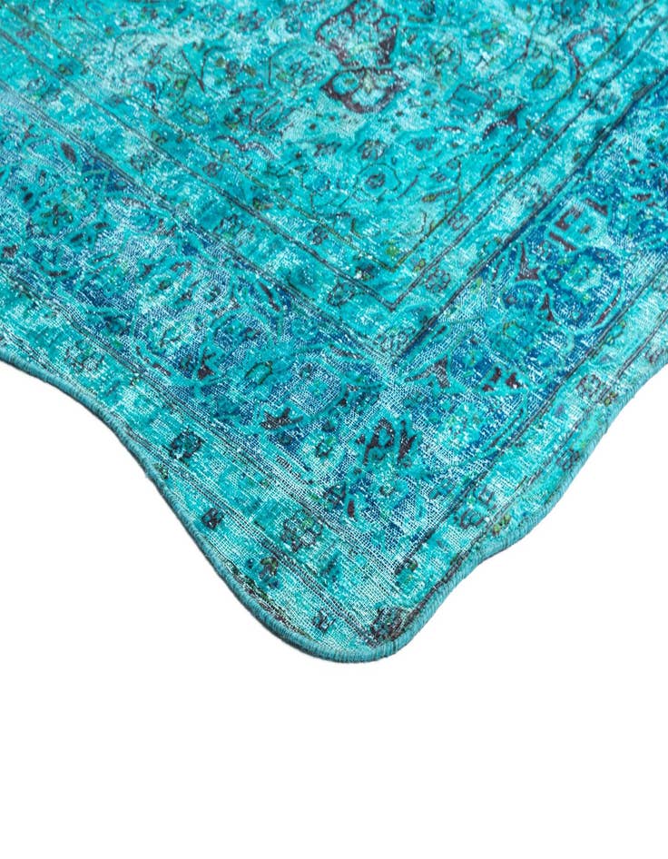 Detail image of  9' 7 x 13' Vintage Royal Wool Rug