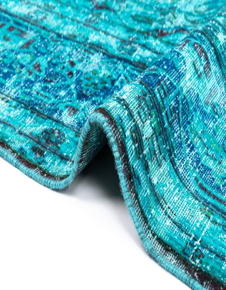 Detail image of  9' 7 x 13' Vintage Royal Wool Rug