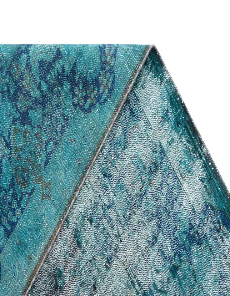 Detail image of  9' 10 x 13' Vintage Royal Wool Rug