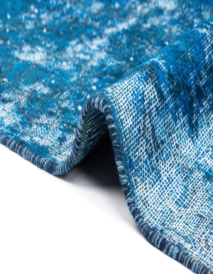 Detail image of  9' 7 x 13' 1 Vintage Royal Wool Rug