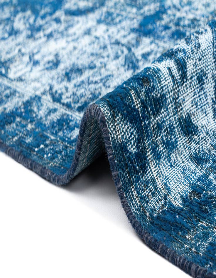 Detail image of  8' 10 x 12' 2 Vintage Royal Wool Rug