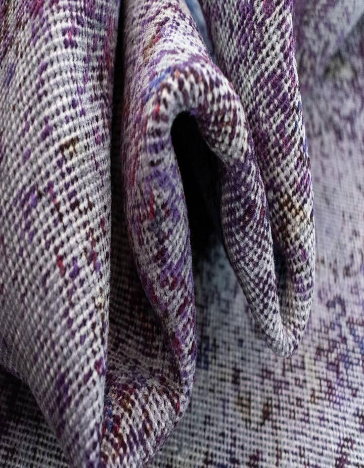 Detail image of  4' 2 x 6' 3 Vintage Royal Wool Rug