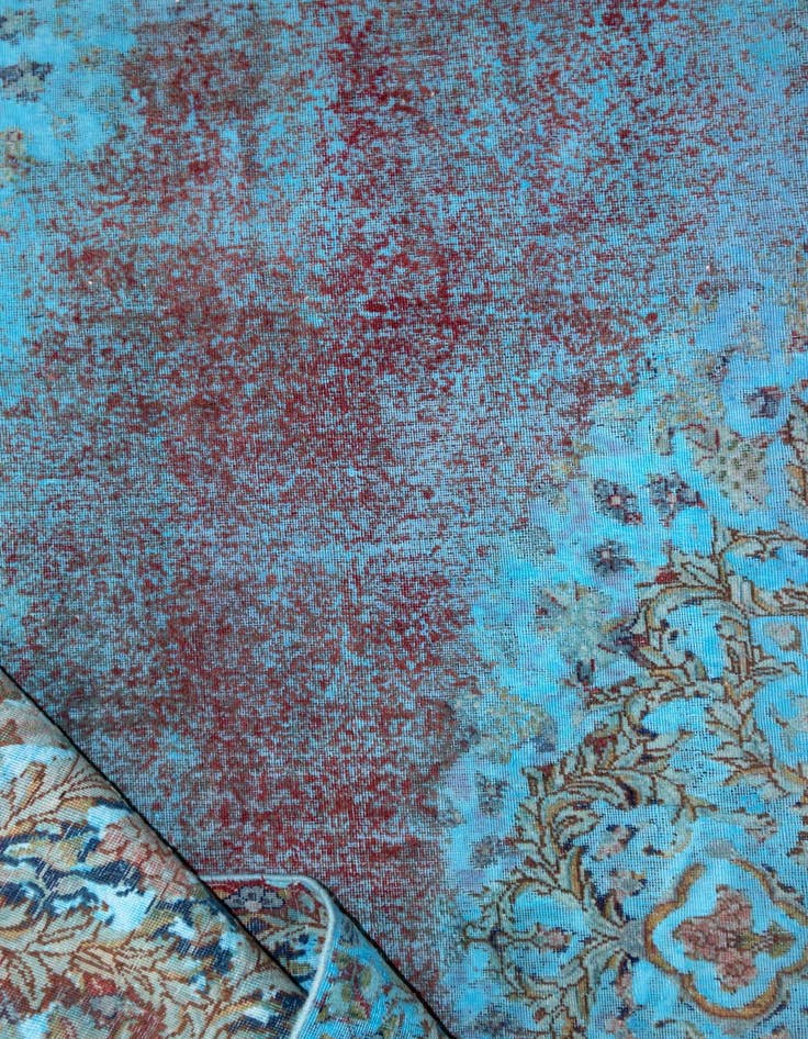 Detail image of  9' 5 x 12' 4 Vintage Royal Wool Rug