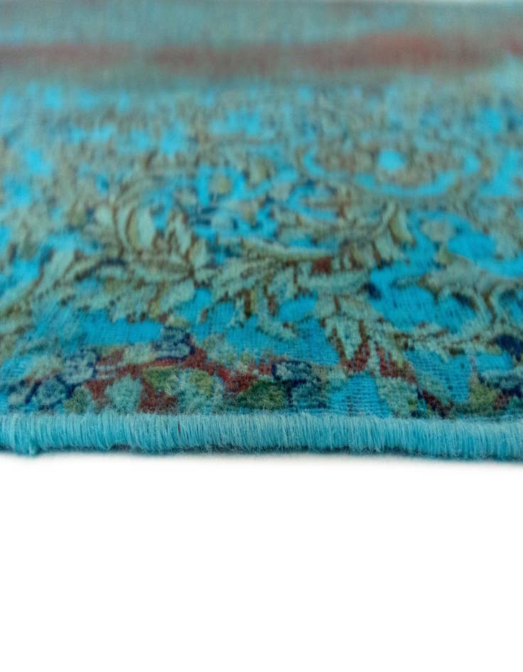 Detail image of  9' 5 x 12' 4 Vintage Royal Wool Rug