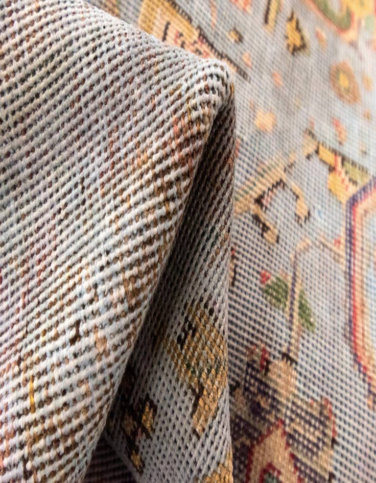 Detail image of  9' 11 x 12' 10 Vintage Royal Wool Rug