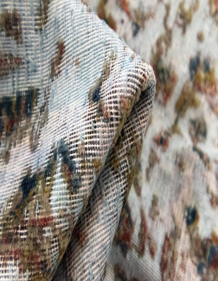 Detail image of  9' 7 x 12' 11 Vintage Royal Wool Rug