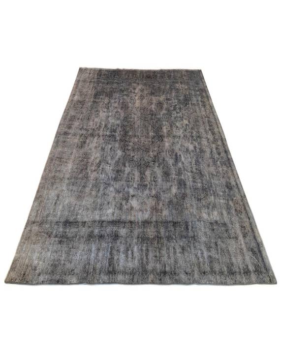 Detail image of  9' 1 x 12' 7 Vintage Royal Wool Rug