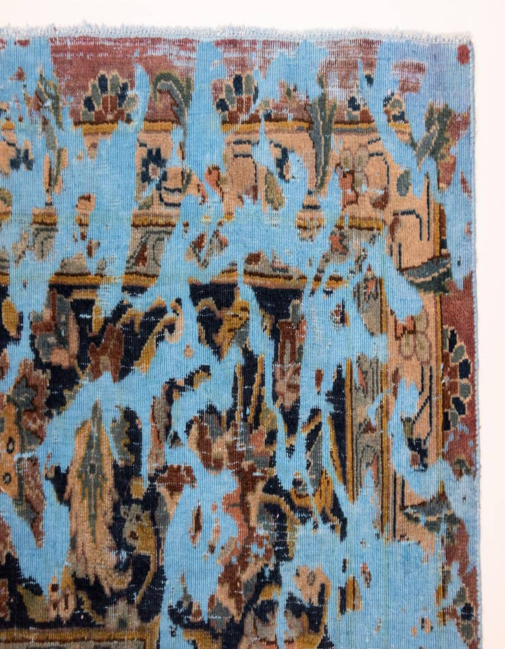 Detail image of  9' 9 x 12' 4 Vintage Royal Wool Rug