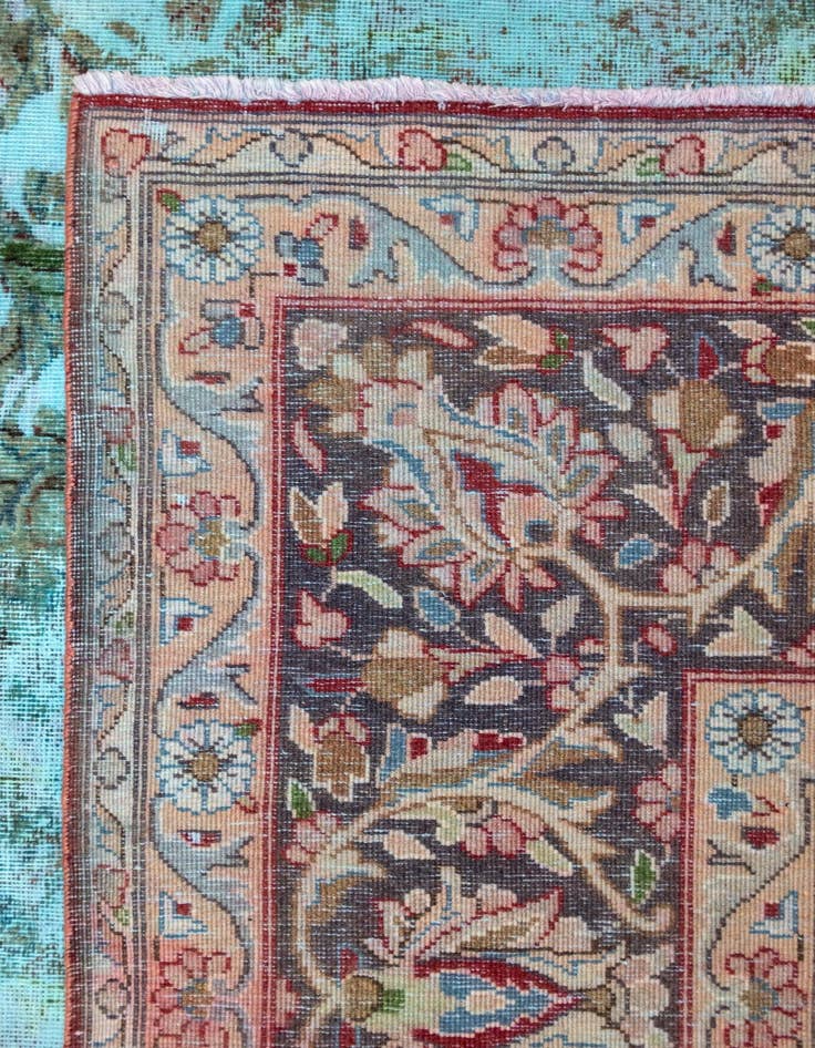Detail image of  9' 5 x 13' 3 Vintage Royal Wool Rug