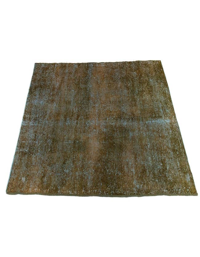 Detail image of  3' 8 x 6' 8 Vintage Royal Wool Rug